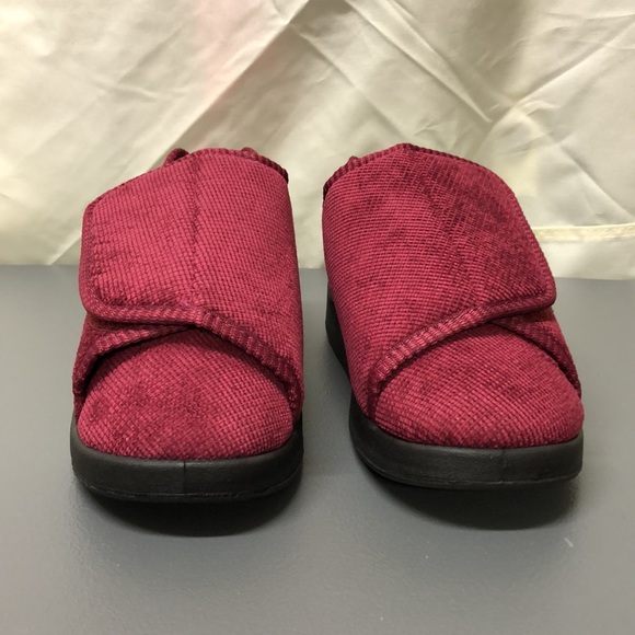 Silverts | Brand New Velcro Slippers - Picture 3 of 10